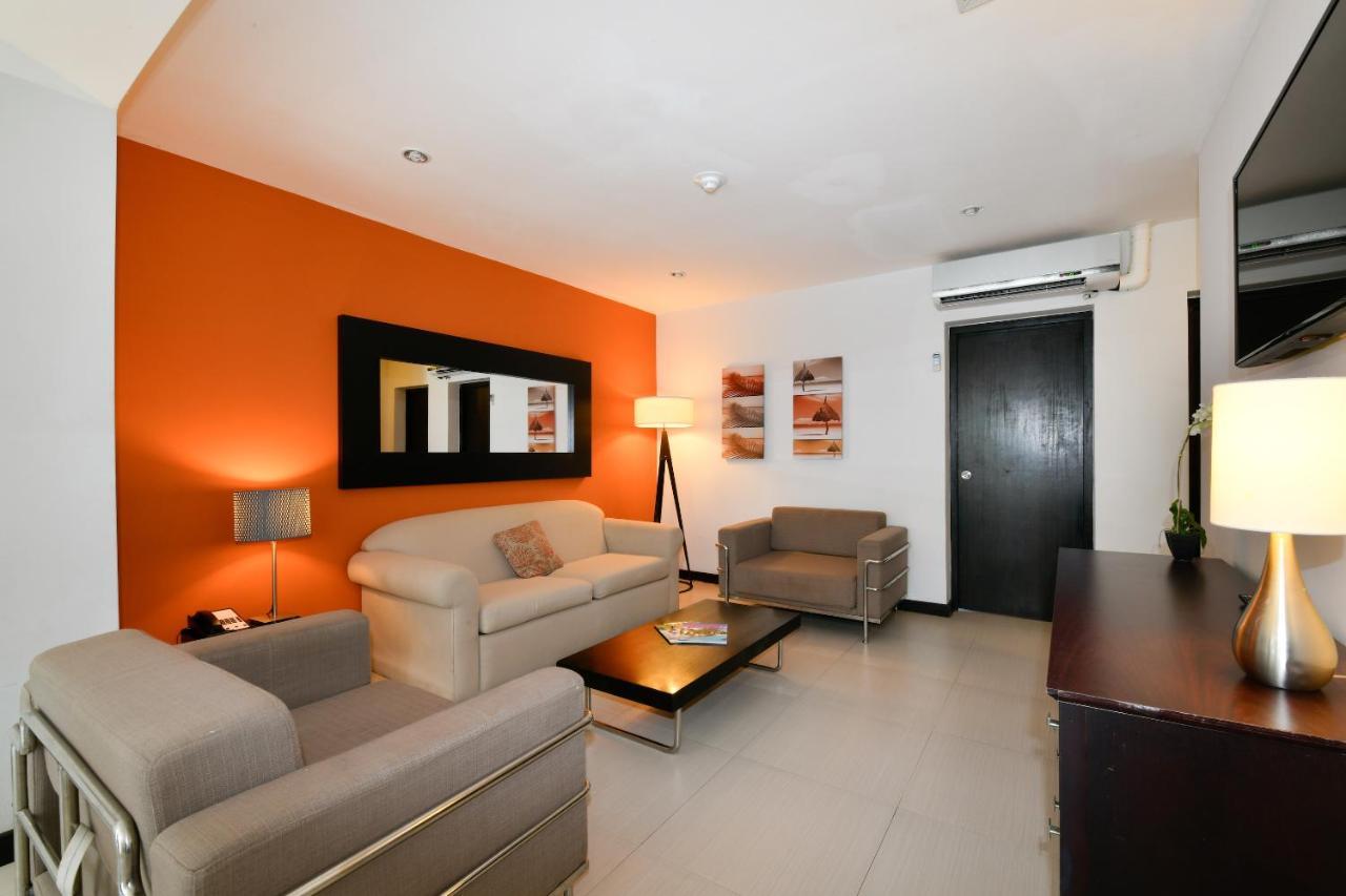 Talk Of The Town Beach Hotel & Beach Club By Gh Hoteles Oranjestad Esterno foto