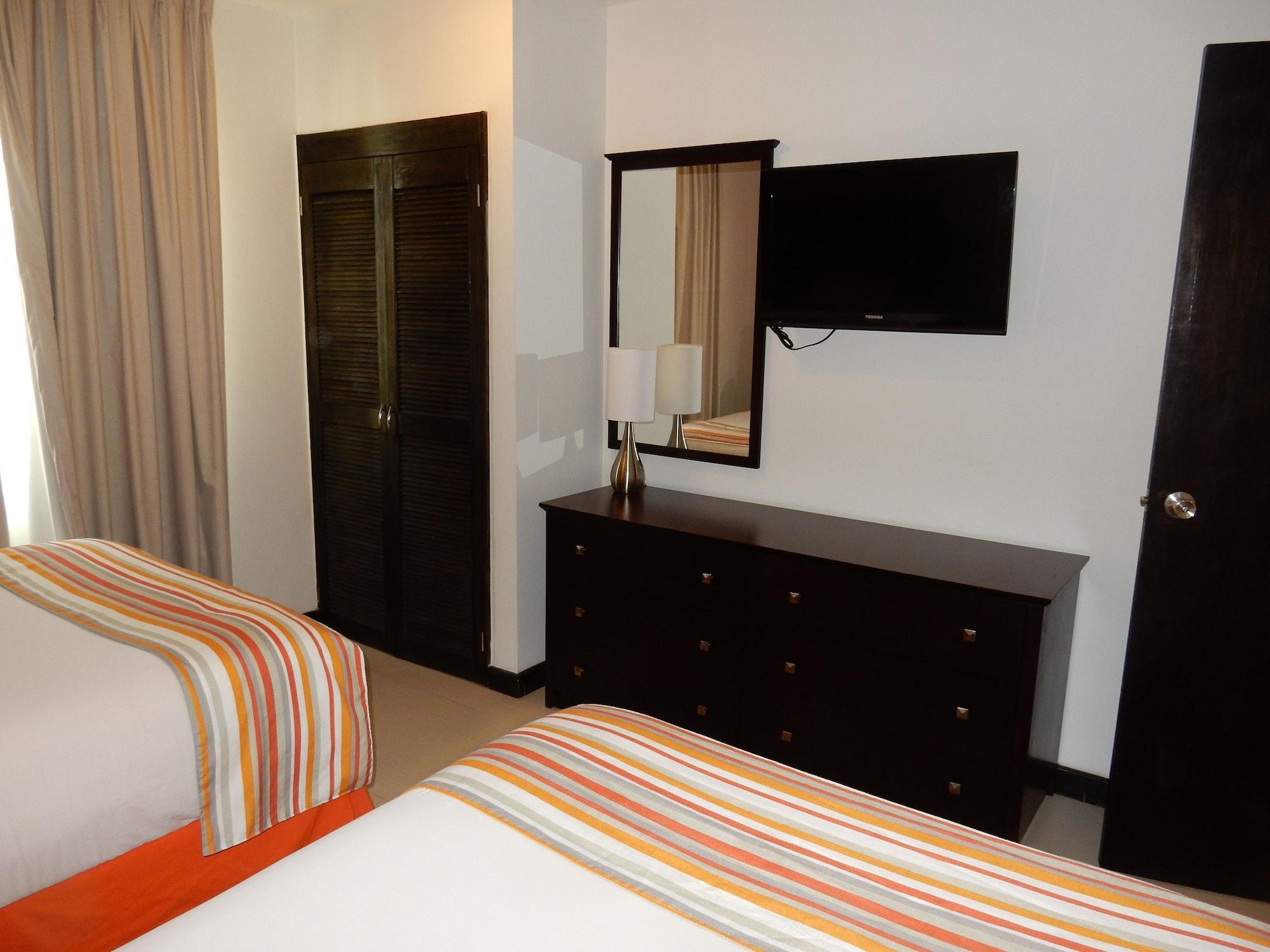 Talk Of The Town Beach Hotel & Beach Club By Gh Hoteles Oranjestad Esterno foto