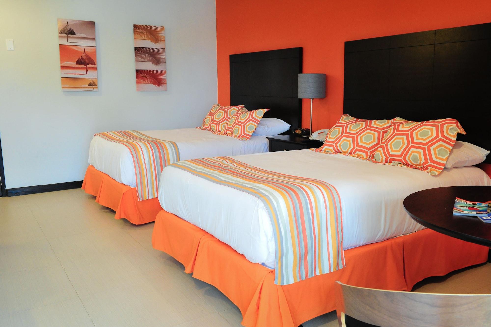Talk Of The Town Beach Hotel & Beach Club By Gh Hoteles Oranjestad Esterno foto