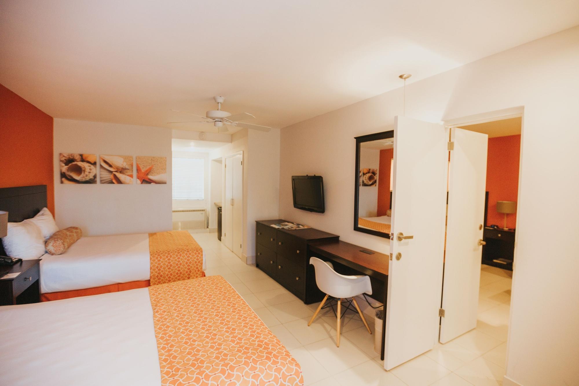Talk Of The Town Beach Hotel & Beach Club By Gh Hoteles Oranjestad Esterno foto