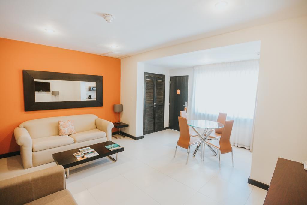 Talk Of The Town Beach Hotel & Beach Club By Gh Hoteles Oranjestad Esterno foto