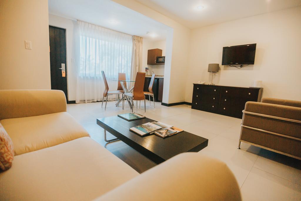 Talk Of The Town Beach Hotel & Beach Club By Gh Hoteles Oranjestad Esterno foto
