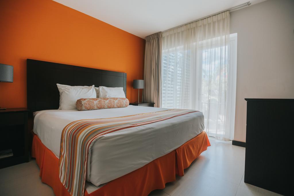 Talk Of The Town Beach Hotel & Beach Club By Gh Hoteles Oranjestad Esterno foto